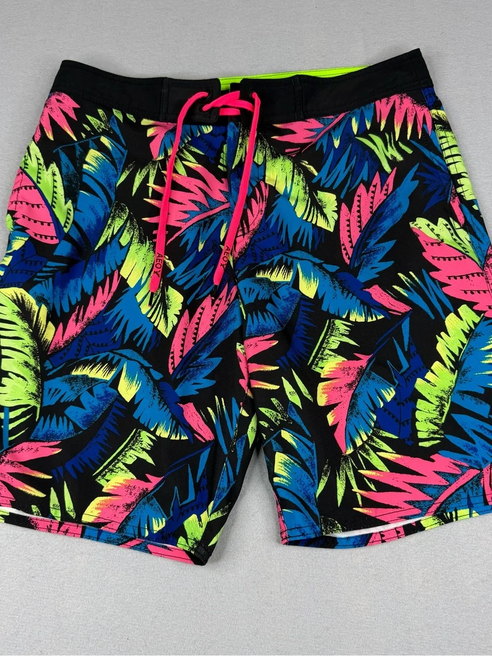 American Eagle Board Shorts Mens M Neon Tropical Leaf Swim Trunks Surf Y2K